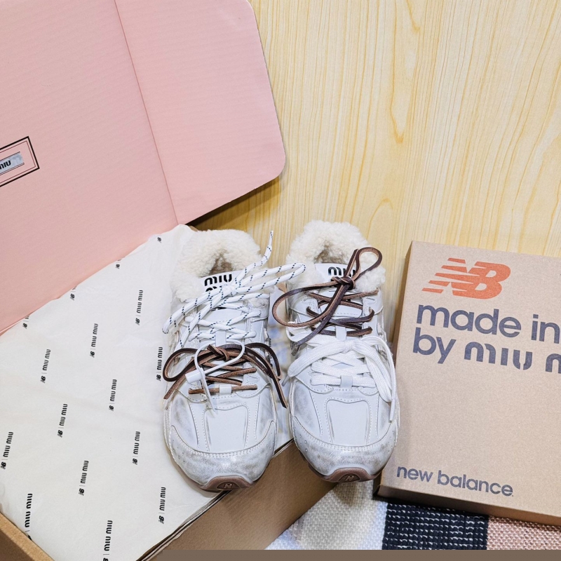 Miu Miu Casual Shoes